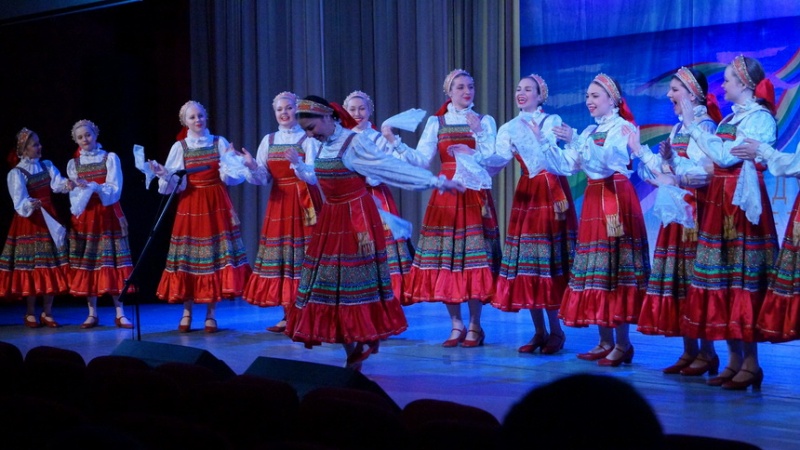 В программе фестиваля «Оренбургский пуховый платок» выступят детские творческие коллективы и фольклорные ансамбли (6+)