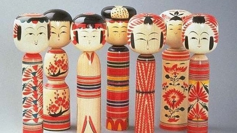 Мир японских кукол КОКЭСИ