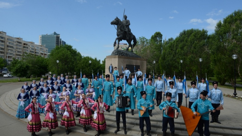Оренбургский русский народный хор завершил репетиции юбилейной программы