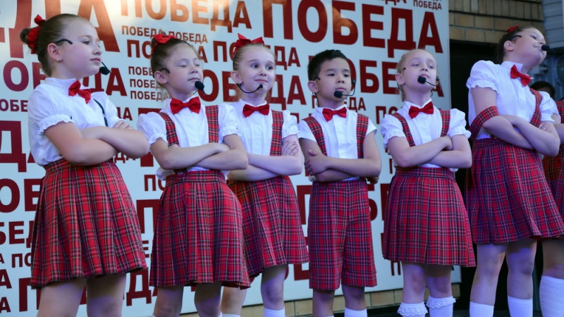 Детский областной фестиваль «Краски радуги» объединил на сцене 600 юных артистов