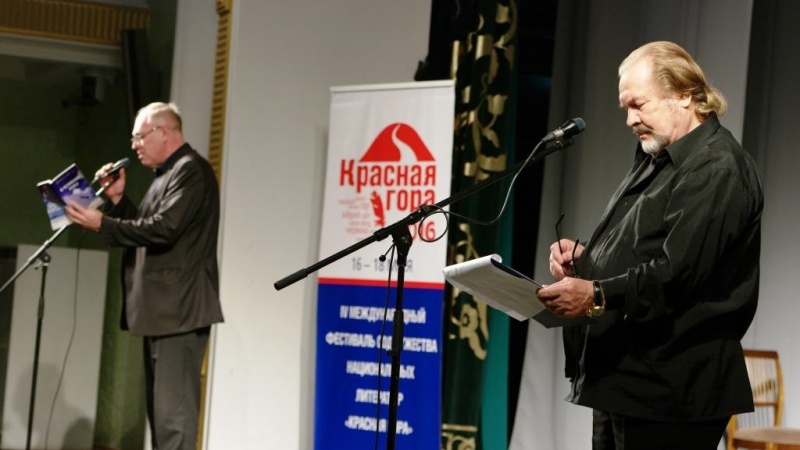 Литературное шоу «Актёры против поэтов» пройдет в Оренбуржье