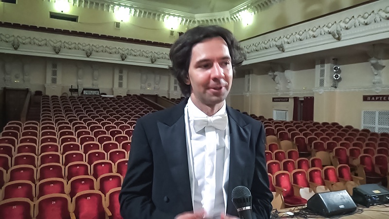Дирижёр с мировой известностью Георгий Громов даст концерт в Оренбургской филармонии