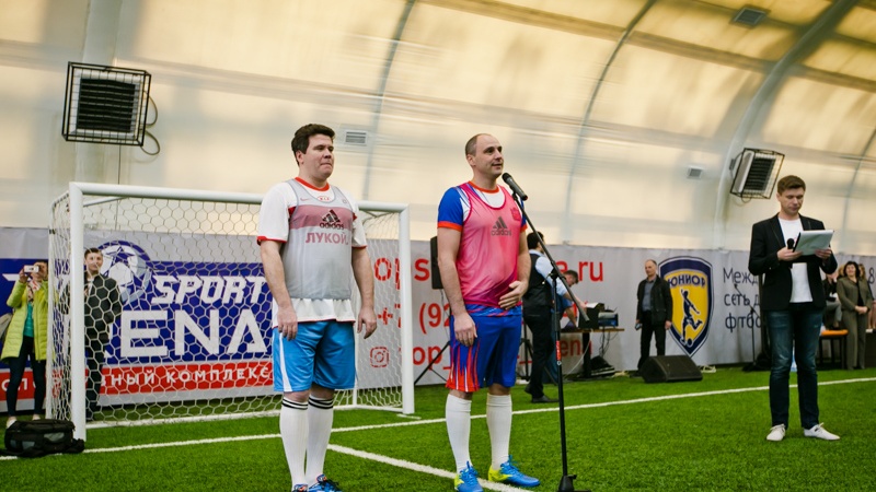 Денис Паслер и Денис Мацуев встретились на футбольном поле в Оренбурге