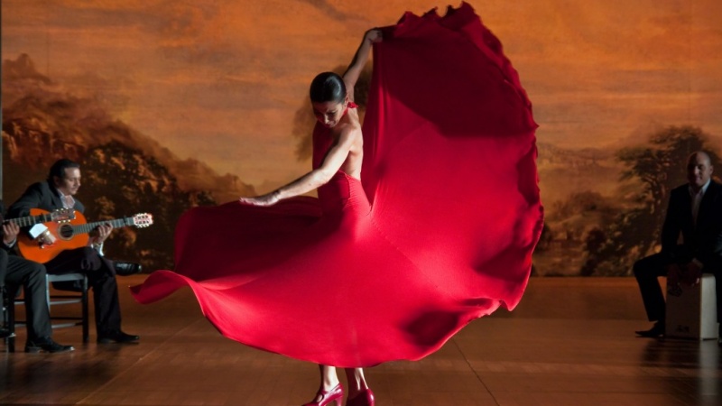 Цыганский танец «Фламенко» на оренбургской сцене