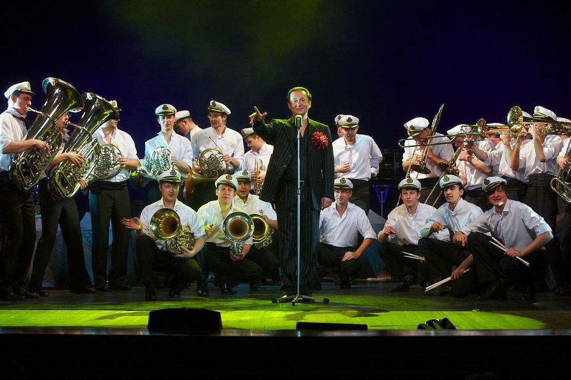 Уникальный брасс-оркестр Олега Меньшикова впервые сыграет в Оренбурге