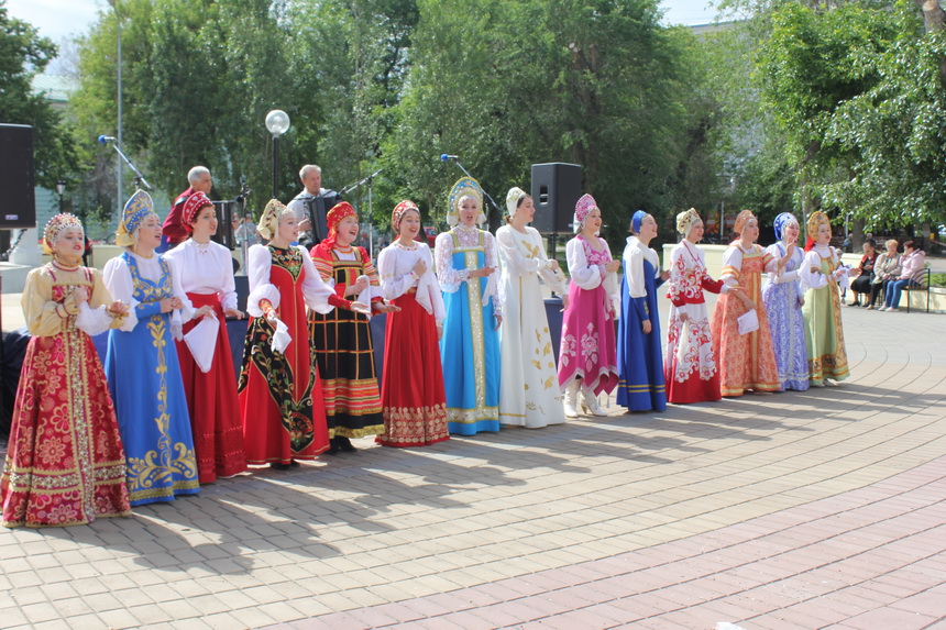 Оренбуржцев и гостей города приглашают на Площадь искусств