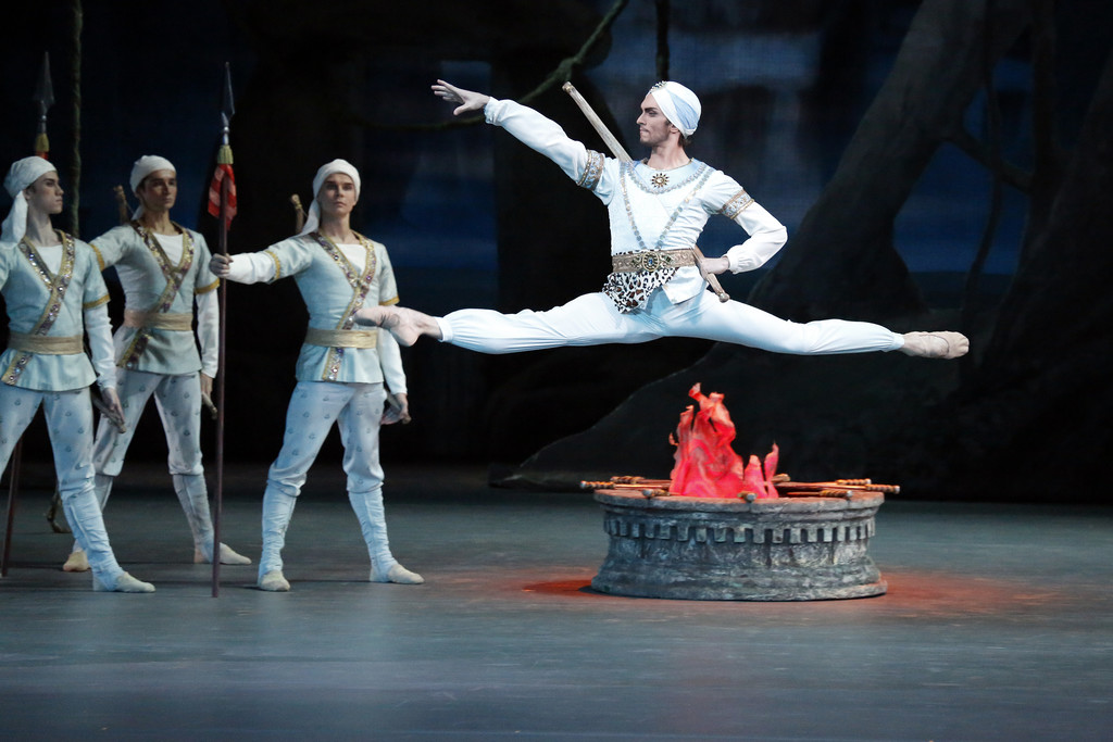     Сезон «Большого балета» в Оренбурге  продолжит балет Минкуса «Баядерка» (12+)