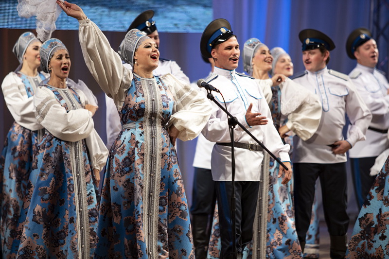 Оренбургский государственный академический русский народный хор приглашает на бесплатный концерт