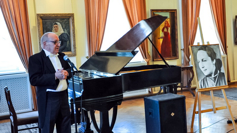 Музей изобразительных искусств приглашает на «Беседы у рояля» с Анатолием Закопаем 