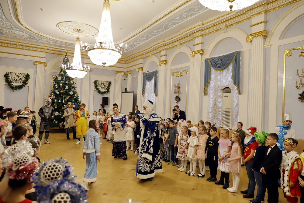 Оренбургские театры готовят новогодние представления для губернаторских ёлок