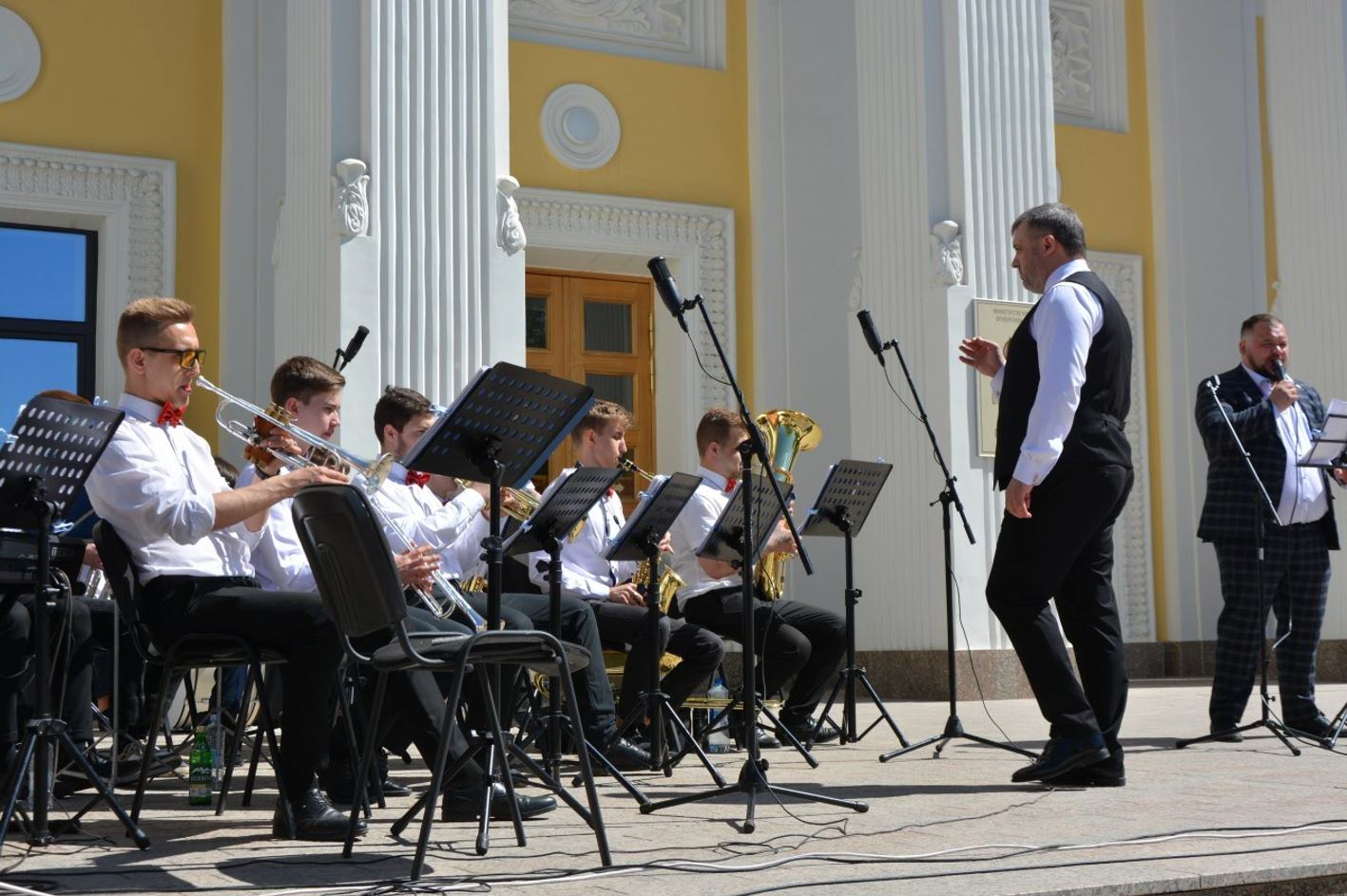 Народный духовой оркестр Дениса Гиргилижиу стал финалистом первого этапа Всероссийского фестиваля