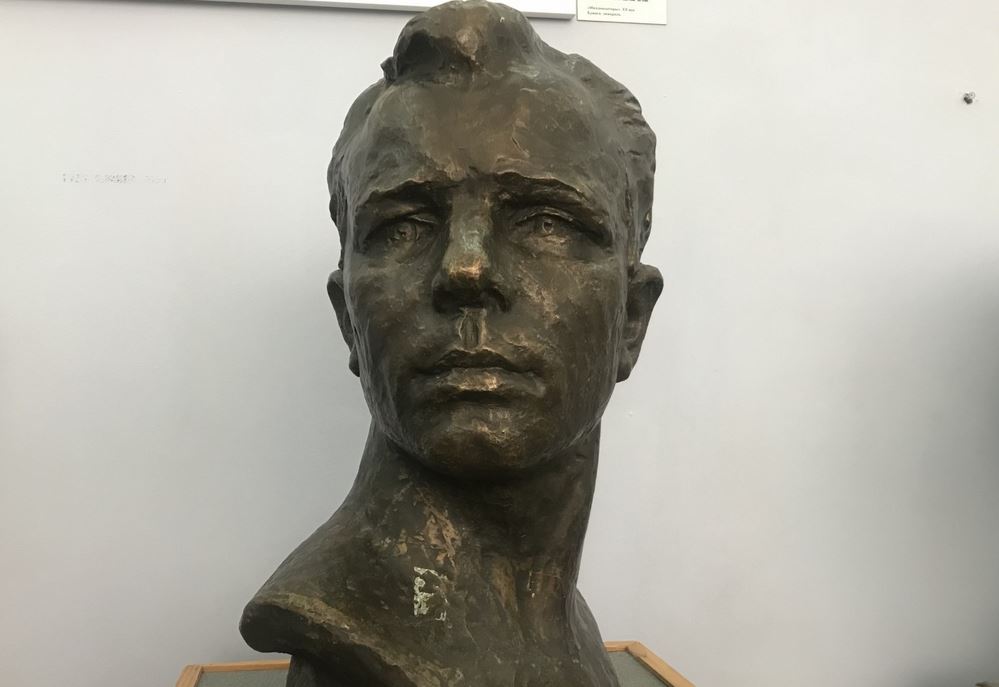 Сборная экскурсия «Гагарин глазами скульпторов»