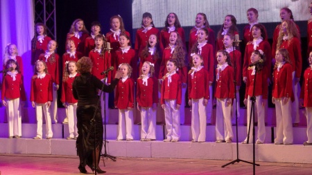 Детский хор «Новые имена» и камерный оркестр областной филармонии