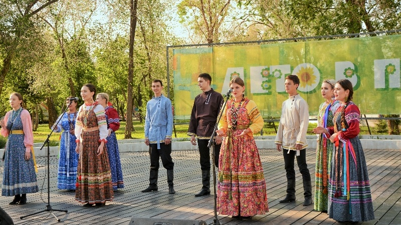 «Лето в парке» приглашает оренбуржцев отметить День России вместе с Театром музкомедии