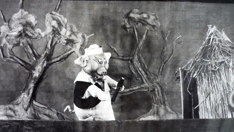Листаем страницы 85-летней истории Оренбургского театра кукол 