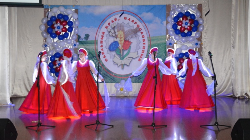 Очередной зональный этап фестиваля «Обильный край, благословенный!» прошел в Бузулуке и Шарлыке