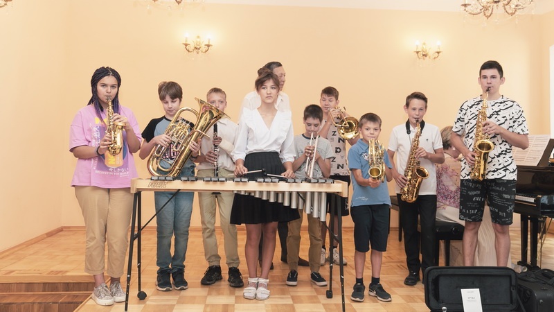 Национальный проект «Культура». Четыре музыкальные школы получили комплекты музыкальных инструментов