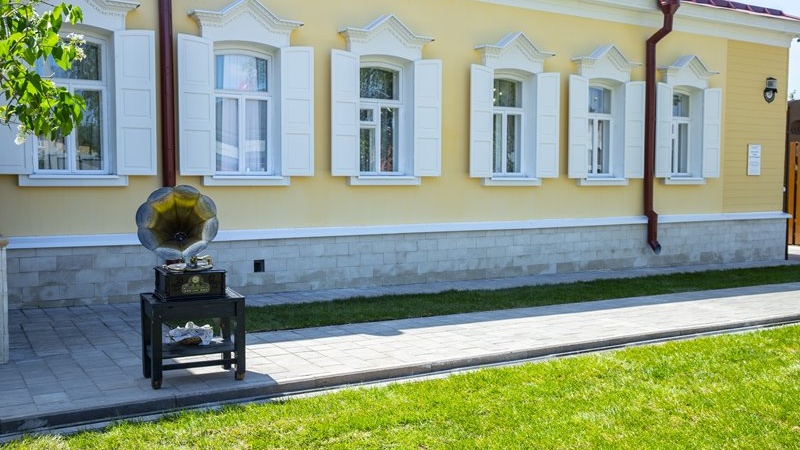 Музей семьи Ростроповичей за два месяца посетили более 700 человек