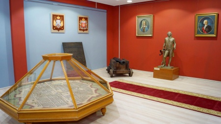 Экспозиция Выставочных залов Оренбургского губернаторского музея в мегамолле «Армада»