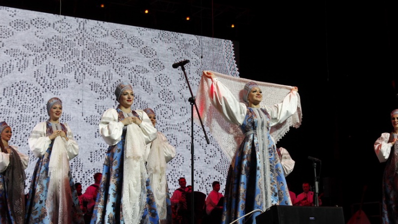 XXXII Всероссийский фестиваль профессионального народного искусства «Оренбургский пуховый платок» откроет наш знаменитый хор  (6+)