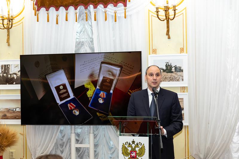 Легендарные Ордена Ленина Оренбуржья передали в фонды Губернаторского музея
