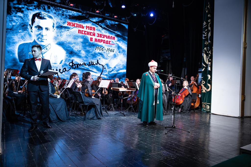 В День рождения поэта Мусы Джалиля в Оренбуржье прошло памятное торжественное мероприятие