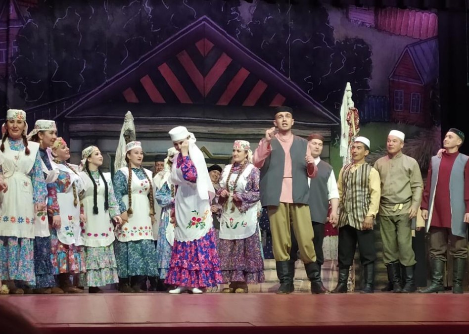 На гастроли в Оренбуржье приезжает самодеятельный театр из Республики Татарстан 