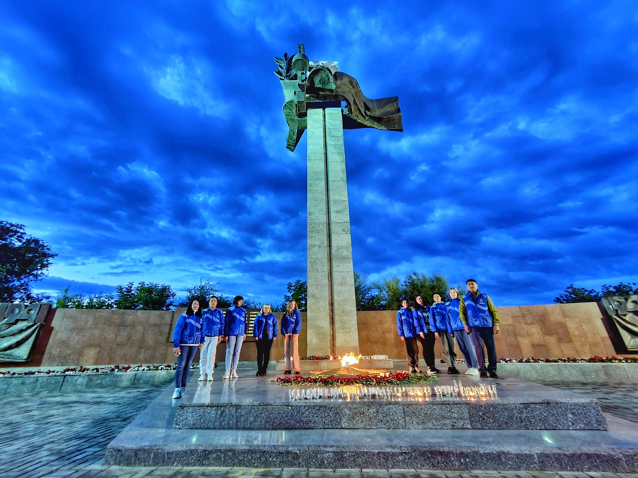 Волонтёры культуры Оренбуржья приняли участие во Всероссийской акции «Свеча памяти»