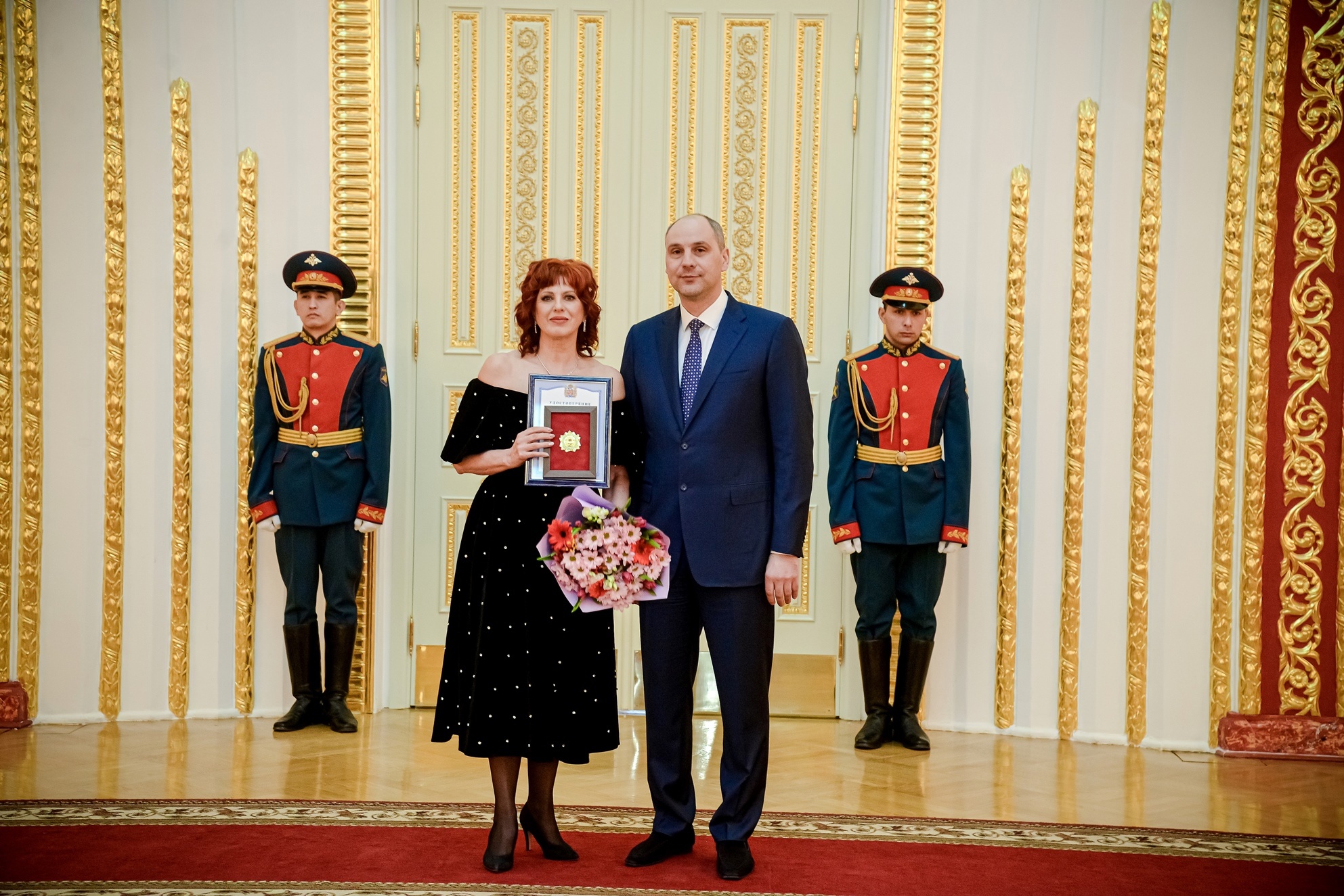 Оренбургский театр музыкальной комедии получил награду за особый вклад в поддержку бойцов-участников СВО