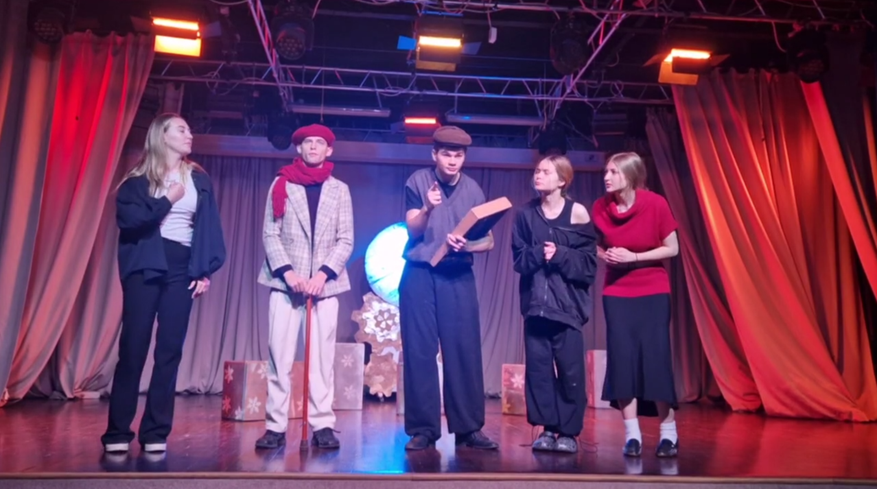 Оренбургский колледж культуры и искусств приглашает на «Новогоднюю историю о потерянном времени»