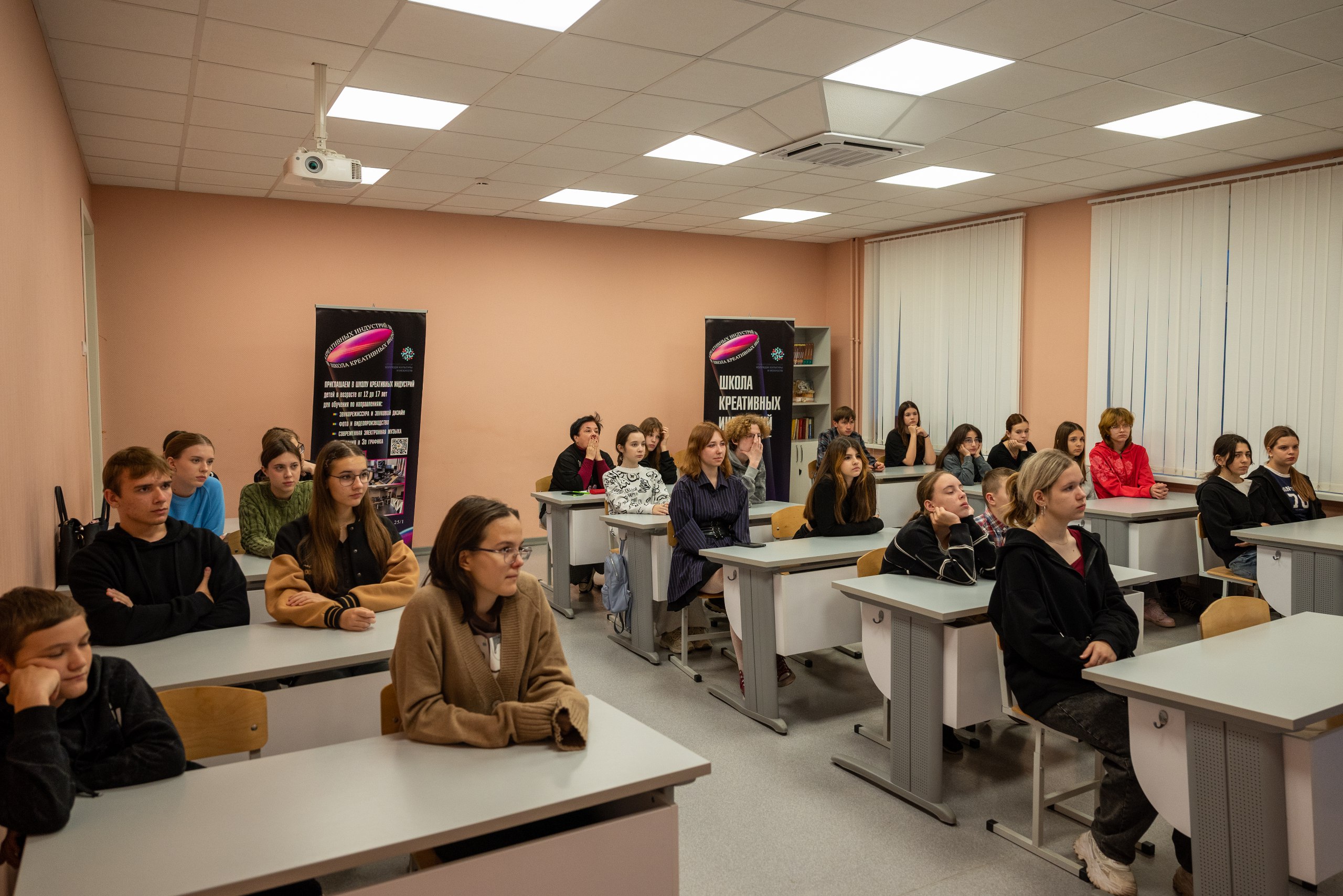 Оренбуржцы присоединились ко всероссийскому онлайн-проекту «ВыШКИ» для школ креативных индустрий