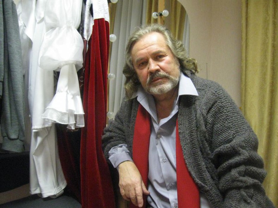 Александр Папыкин принимает поздравления: бенефисный спектакль и встреча в библиотеке (12+)