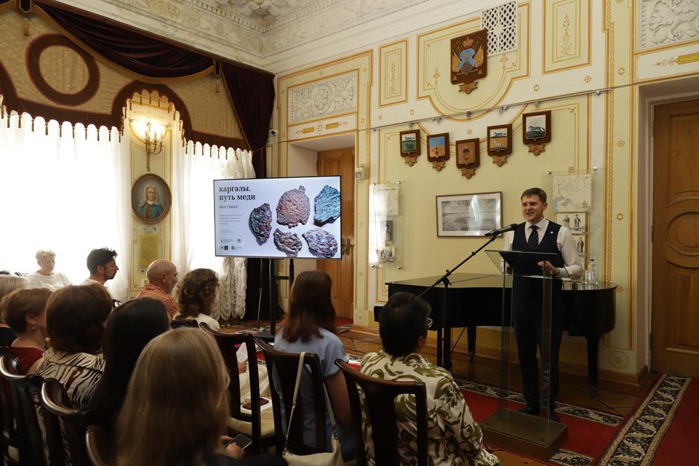 Ровесники египетских пирамид: в Оренбурге открылась выставка «Каргалы. Путь меди»