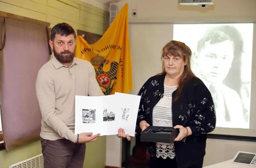 Уникальные экспонаты переданы в Губернаторский историко-краеведческий музей