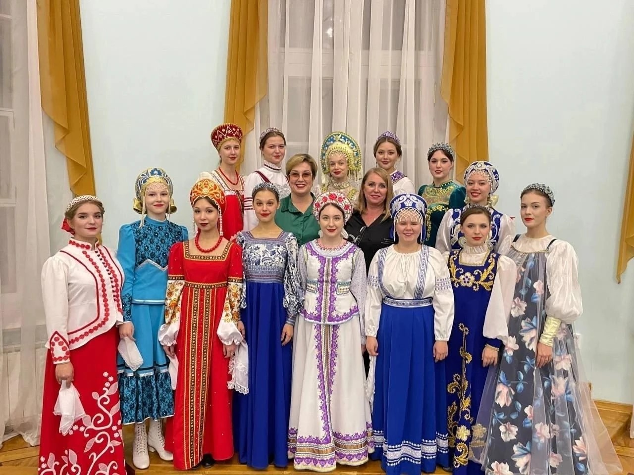 Дни оренбургского пухового платка. В Оренбургском институте искусств пройдет концерт русской песни