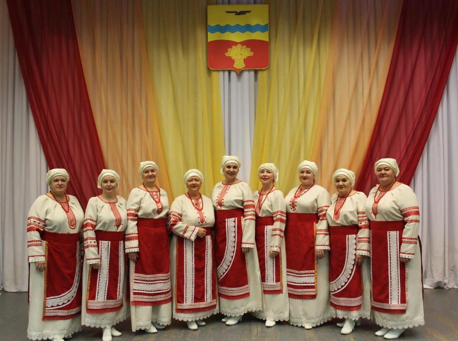 Концертная программа народного вокального ансамбля «Чаровницы»