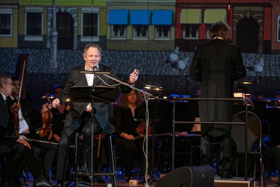 Сказки с оркестром. Ганс Христиан Андерсен – «Свинопас», «Огниво». Читает Даниил Спиваковский