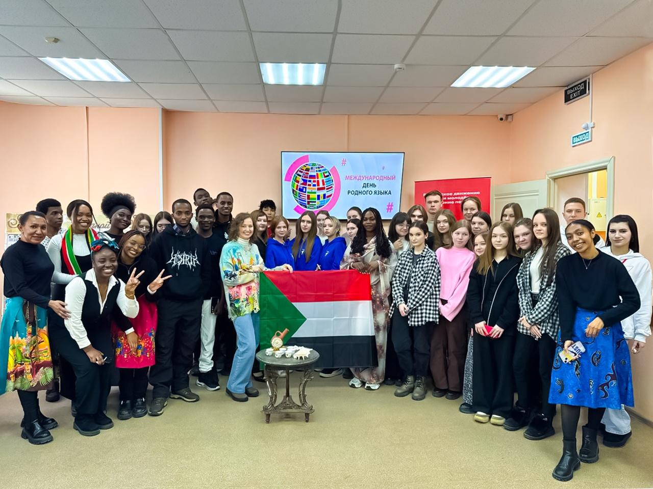 Программа «Парад национальных литератур»