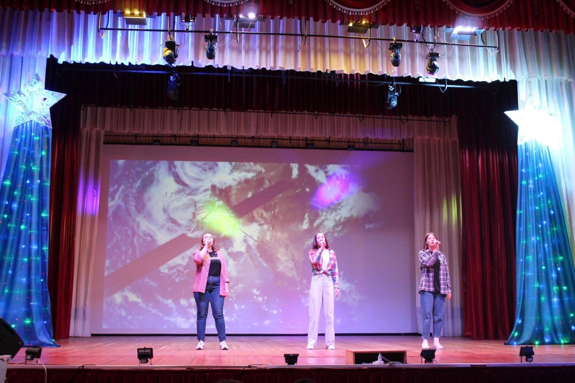 Программа «Сын земли и звезд»