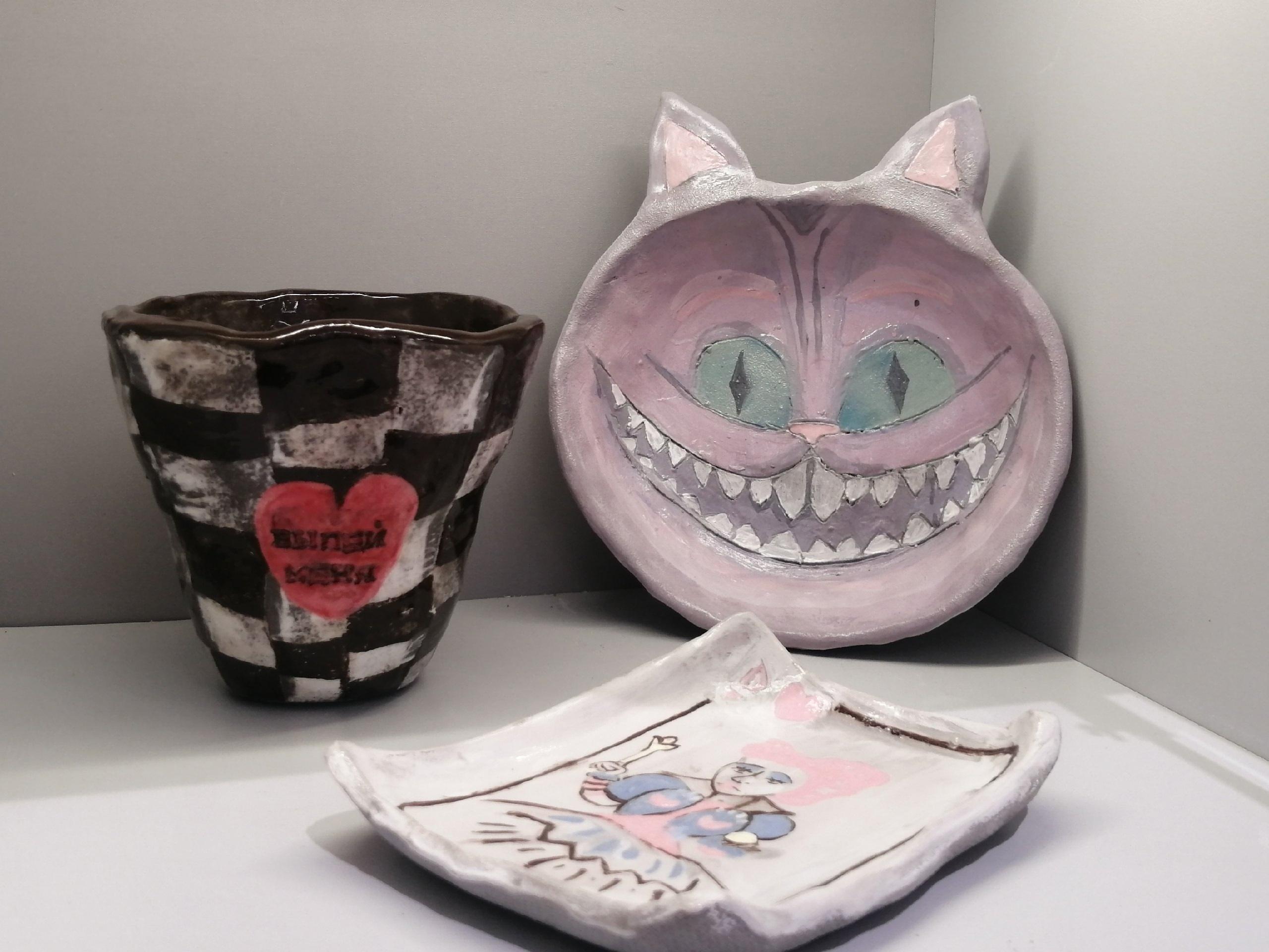 Музейное занятие по лепке в выставочном пространстве «Безумное чаепитие»