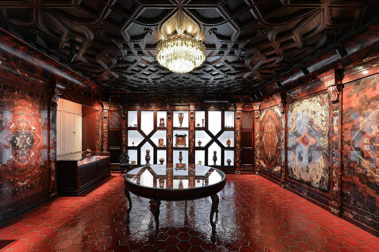 Выставка «Яшмовая комната – достояние Оренбуржья»