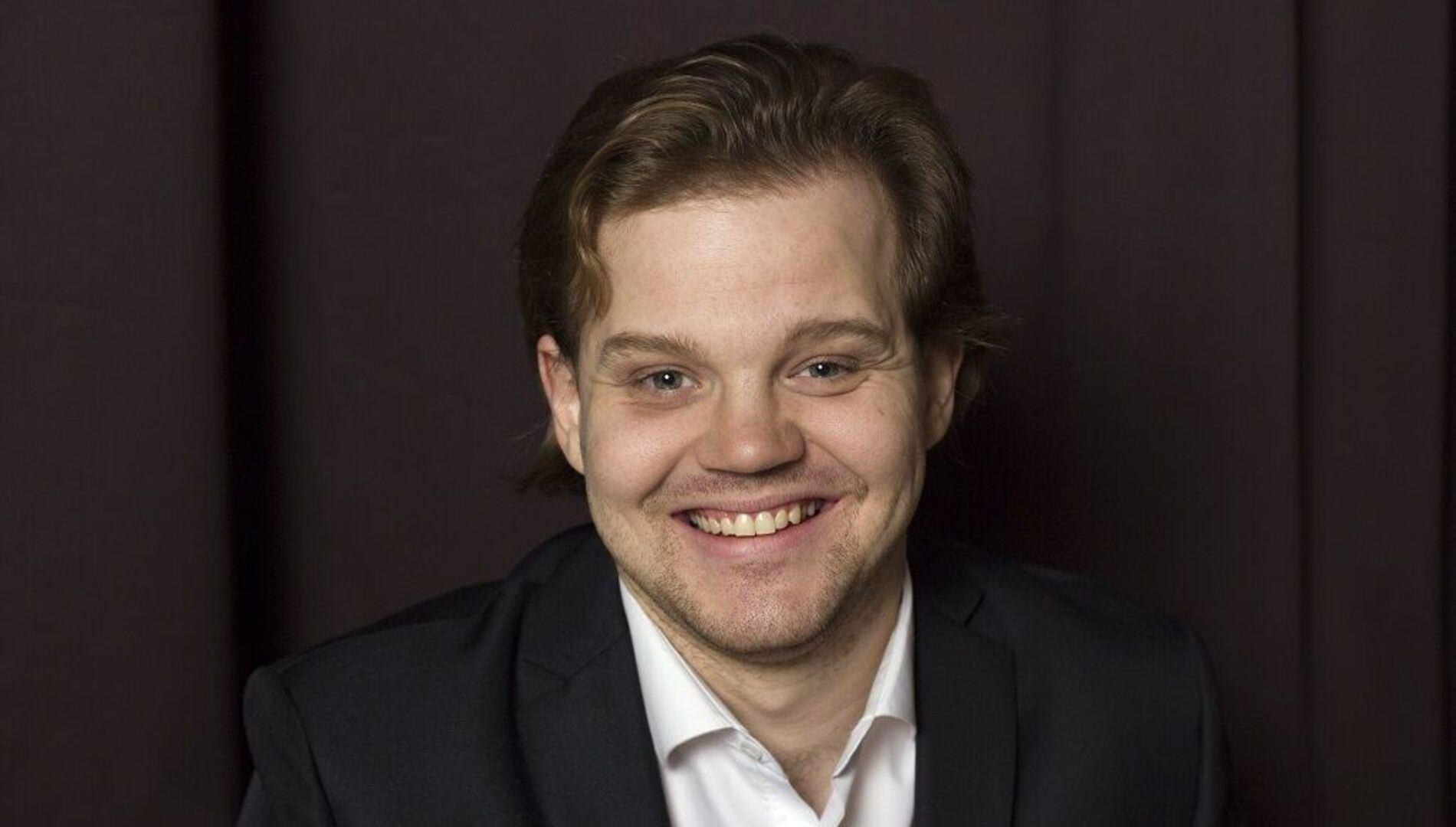 Внеклассное чтение. Пушкин. «Дубровский». Камерный зал Филармонии. Дмитрий Воздвиженский