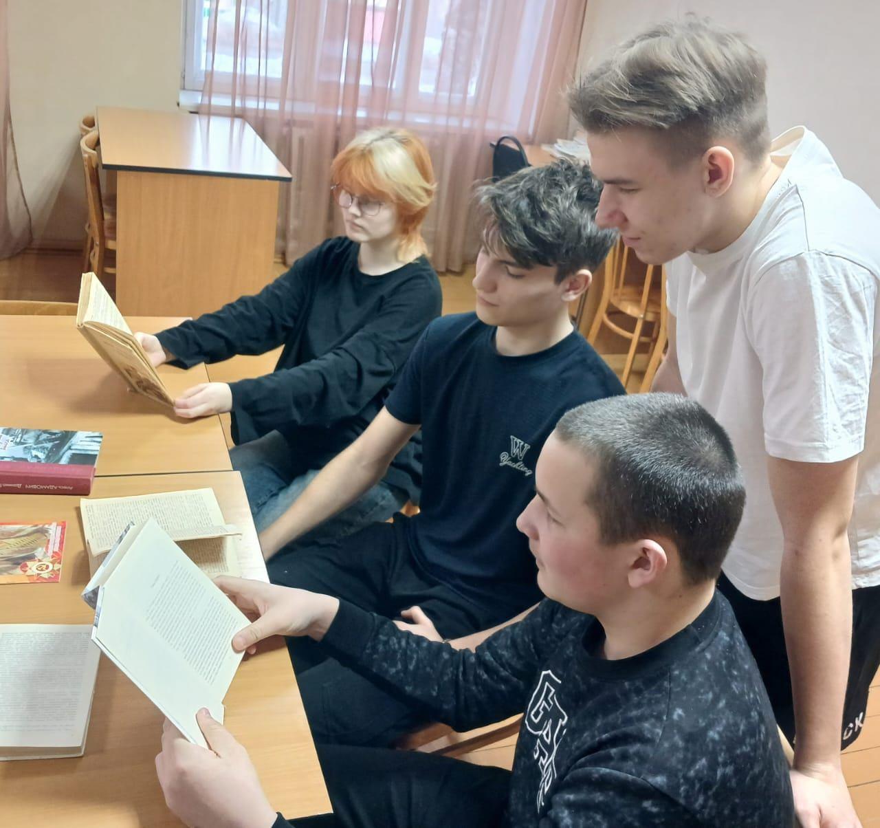 Программа «В гости приглашает русская изба»