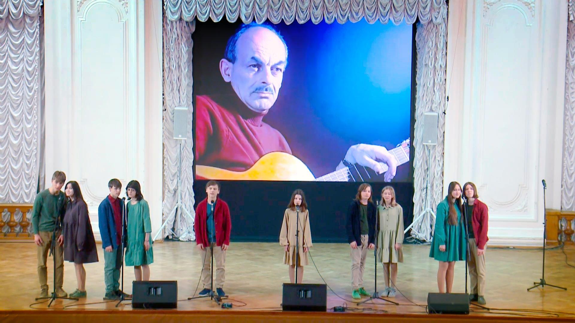 Литературно-музыкальный час «Ах, война, что ты, подлая, сделала…»