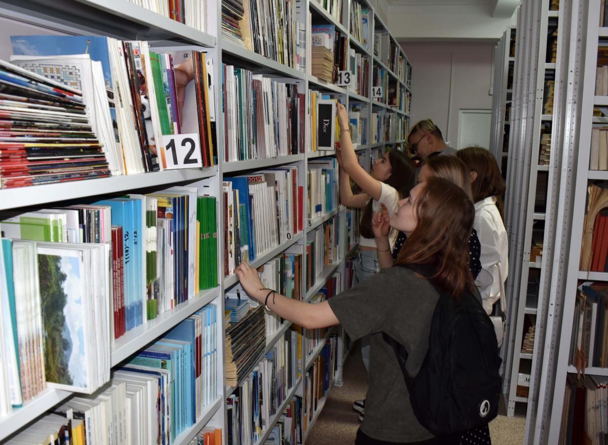 Викторина «Тайны книжного мира»