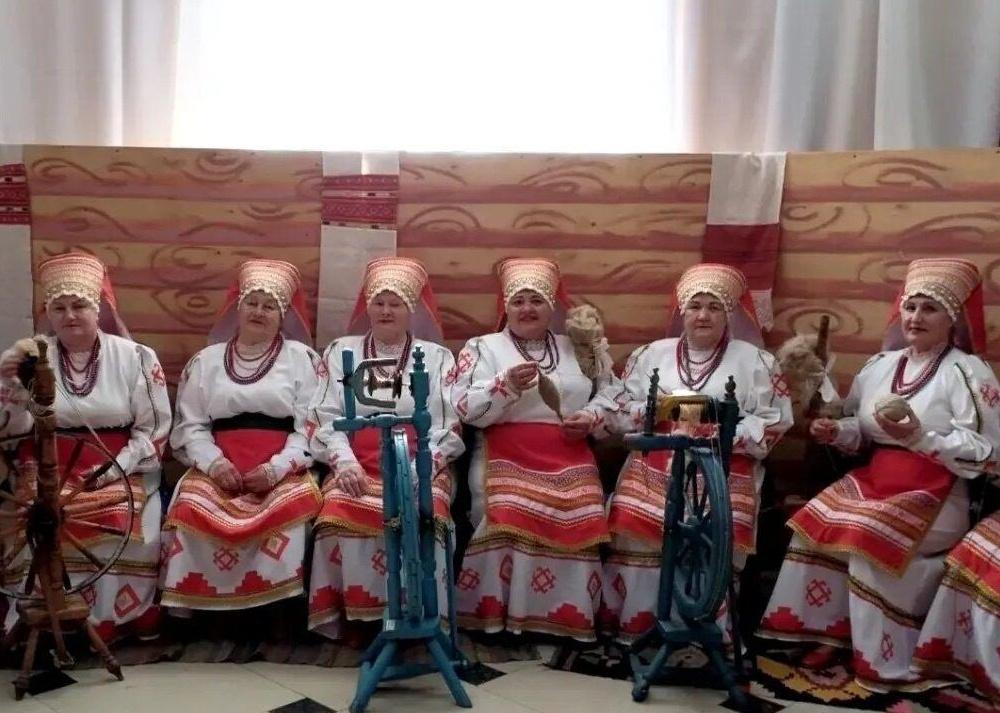 Фольклорная программа «Горница собирает друзей»