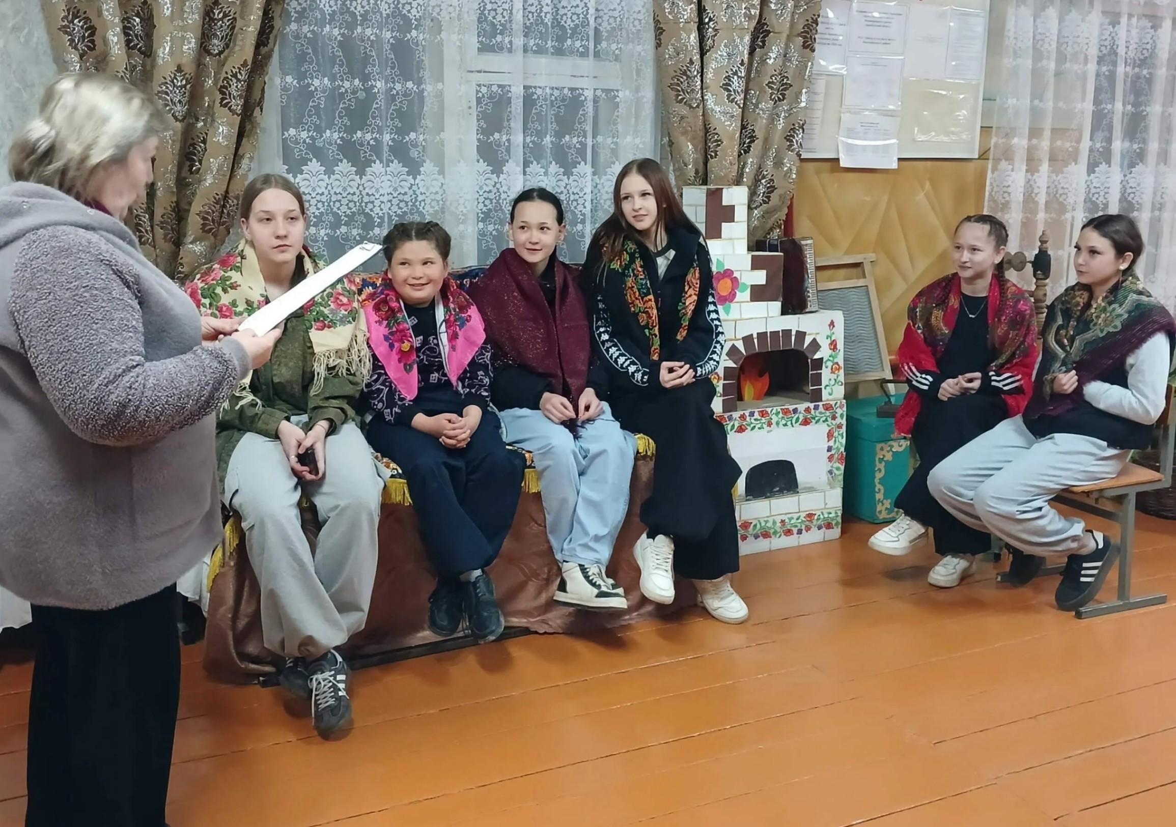 Фольклорный час «Сохраним народные традиции»