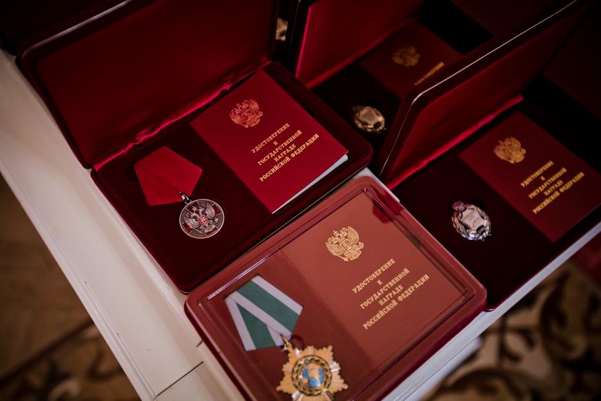 Оренбуржцы получили государственные награды