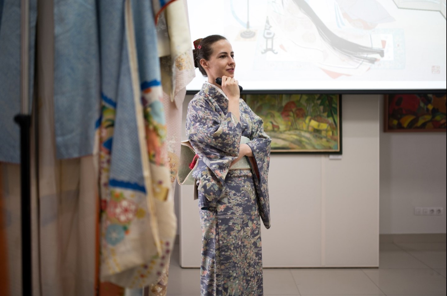 Музей ИЗО приглашает на лекцию-демонстрацию «Цветение летних кимоно»